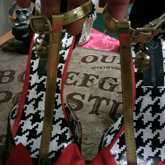 *SOLD* IRon Fist Death Dance Stilettos - Picture 6 of 6